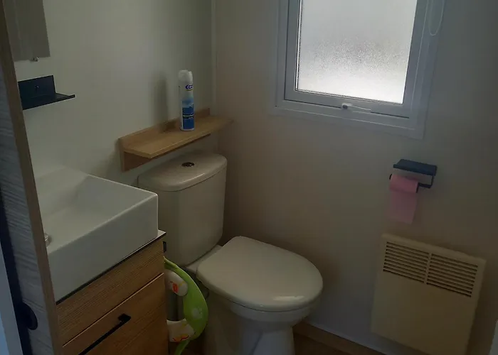 Mobil-home Jean De Mont אתר קמפינג סן ז'אן דה מון